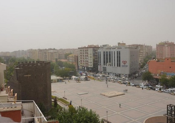 Şehirler toz bulutuna gömüldü - Resim: 4