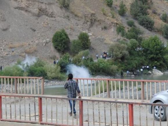 BDP'li canlı kalkan müdahalede öldü - Resim: 3