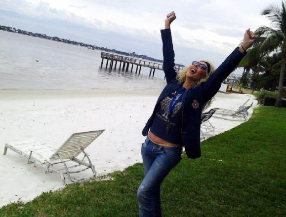 Ahu Tuğba ne yapıyor? - Resim: 1