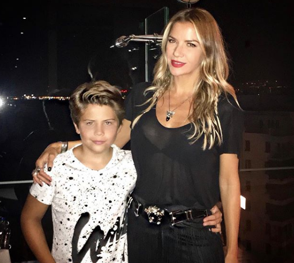 Ivana Sert'ten Hadise'ye olay estetik göndermesi: Allah nasıl yarattıysa... - Resim: 4