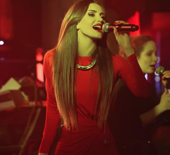 Emina Jahovic Sadettin Saran'dan tatmin olamamış - Resim: 3