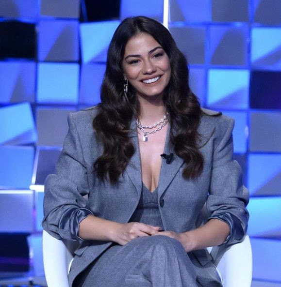 Doğduğun Ev Kaderindir yıldızı Demet Özdemir'in lüks villasının fiyatı şoke etti - Resim: 1