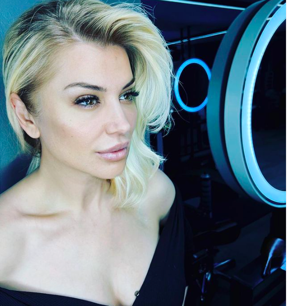 Songül Karlı yıllar sonra itiraf etti! Otobüste arkamdaki adamın elle tacizine uğradım - Resim: 4