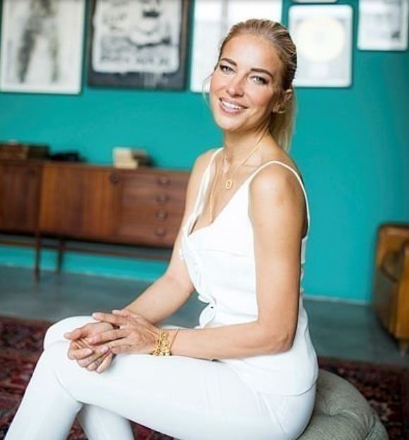 Burcu Esmersoy'dan Instagram'ı yıkan itiraf: Kahvaltıda 8 simit yerim - Resim: 1