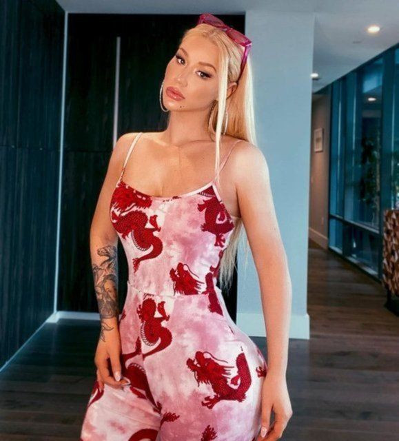 Iggy Azalea mavi tiklilerin taciz mesajlarını ifşa etti 15 bin dolar teklifi olay! - Resim: 1