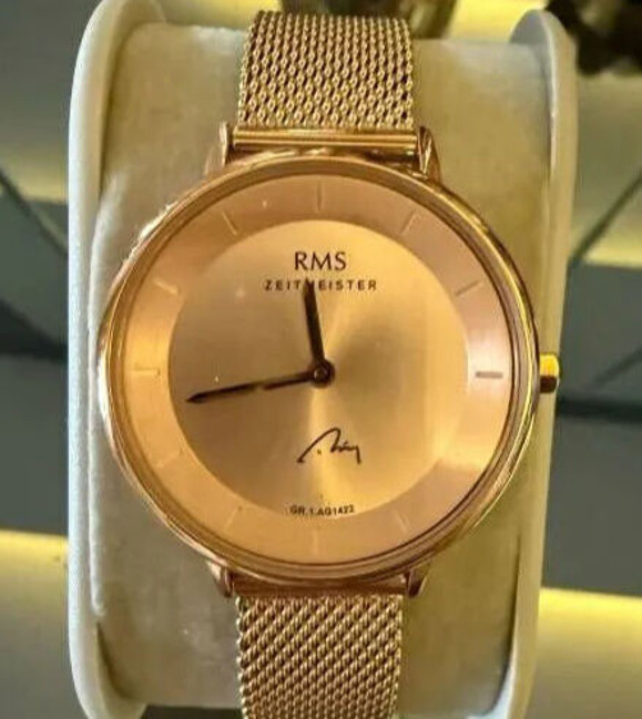 Yeni detaylar! AK Parti Kongresi'nde delegelere saat hediye edildi - Resim: 0