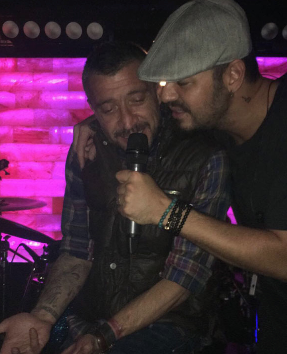 Ayrılık kısa sürdü! El ele göz göze aşk gecesi - Resim: 4