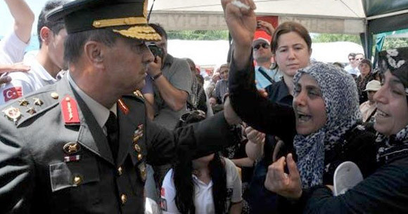 Şehitlerimiz son yolculuğuna uğurlandı - Resim: 1