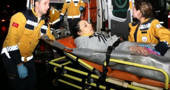 Yardıma gittiği çiçekçide eski kocasının saldırısına uğradı - Resim: 0