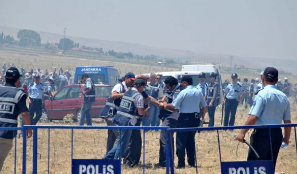 Ortalık bir anda savaş alanına döndü! - Resim: 3