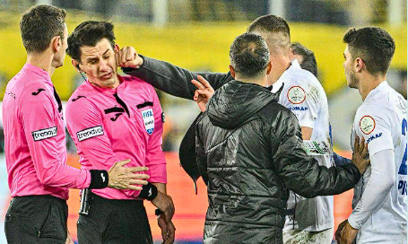 Emre Belözoğlu, Faruk Koca'ya sahip çıktı! "Kader birliği yapmak benim için büyük bir onurdur" - Resim: 0