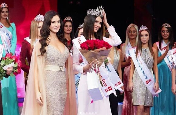 Paylaşımları başını yaktı! Tacı geri alındı - Resim: 4