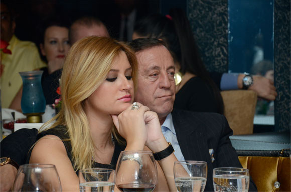 Ali Ağaoğlu ve sevgilisi Petek Ertüre - Resim: 2