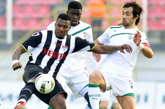 Bursa'da bol gollü maç - Resim: 2