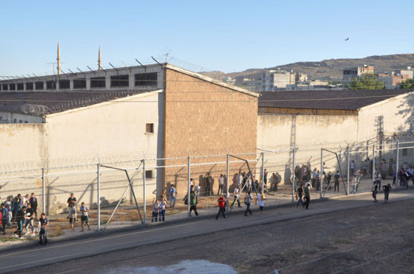 Şanlıurfa Cezaevi'nde ikinci yangın - Resim: 2