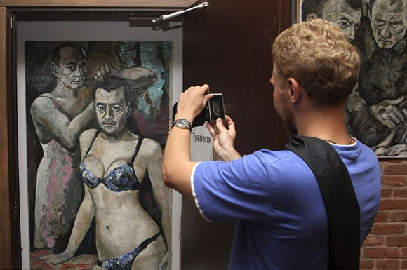 Putin'in yasaklatmak istediği resim! - Resim: 2