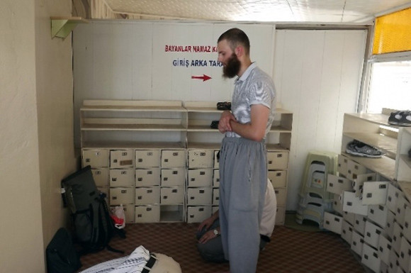 Camiler otele döndü - Resim: 1