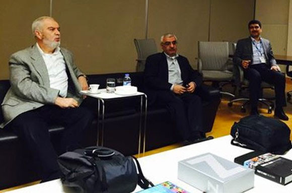 Zaman yazarları ellerinde valizle operasyon bekledi! - Resim: 1