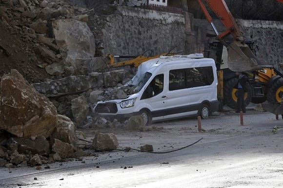 Gümüşhane'de herşey bir kaç saniyede oldu - Resim: 1