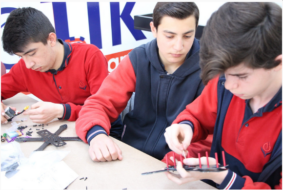 Bu özel okul tamamen ücretsiz! Duyanlar inanamıyor ama gerçek - Resim: 2