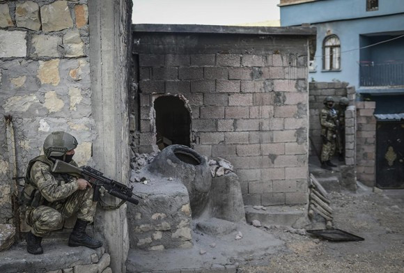 Silvan'da o mahalle PKK'dan temizlendi - Resim: 3