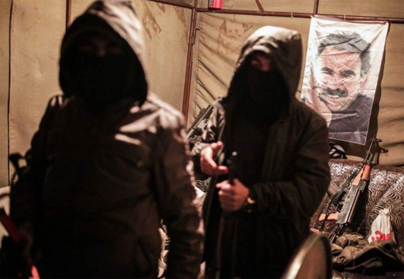 Öldürülen PKK'lının cebinden çıkanlar - Resim: 1