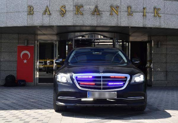 Mansur Yavaş'ın milyonluk makam aracı tartışma yarattı - Resim: 0