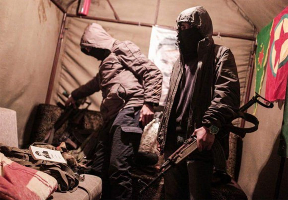 Öldürülen PKK'lının cebinden çıkanlar - Resim: 3