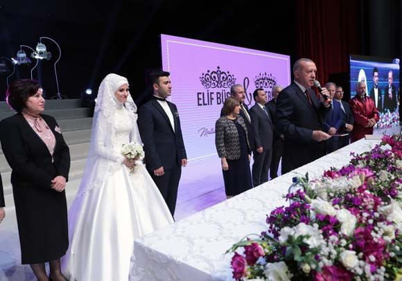 Cumhurbaşkanı Erdoğan nikah şahidi oldu - Resim: 2
