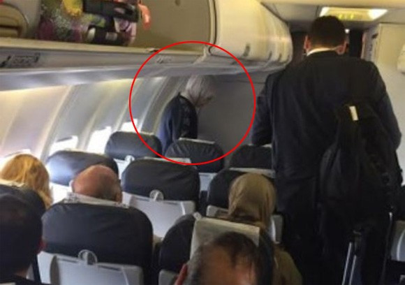 Yolcu uçağında Emine Erdoğan sürprizi - Resim: 1