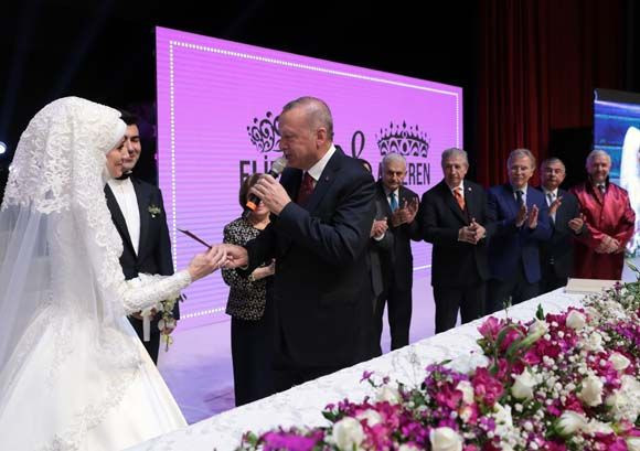 Cumhurbaşkanı Erdoğan nikah şahidi oldu - Resim: 3