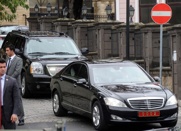 Erdoğan annesini ziyaret etti - Resim: 1