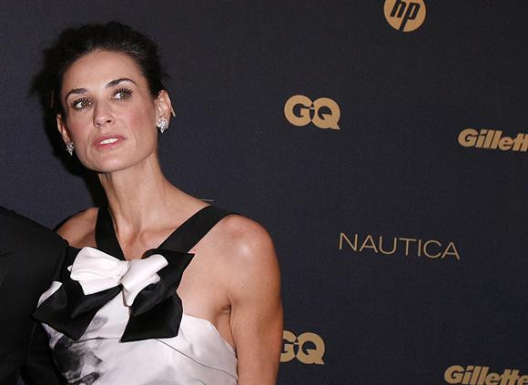 Ünlüler ne yapıyor? - Resim: 2