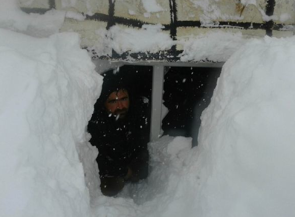 Burası bir okulun penceresi! - Resim: 4