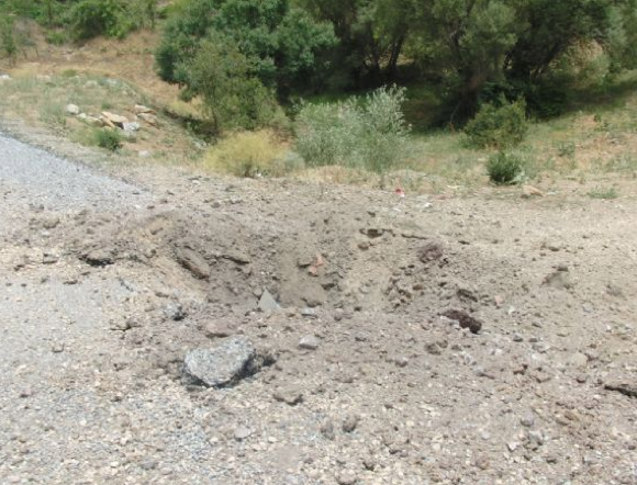 Polis aracına hain tuzak - Resim: 3