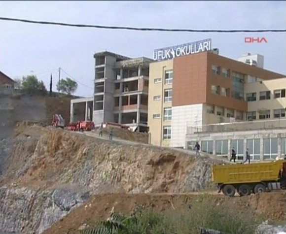 İstanbul'da okul inşaatı çöktü - Resim: 3