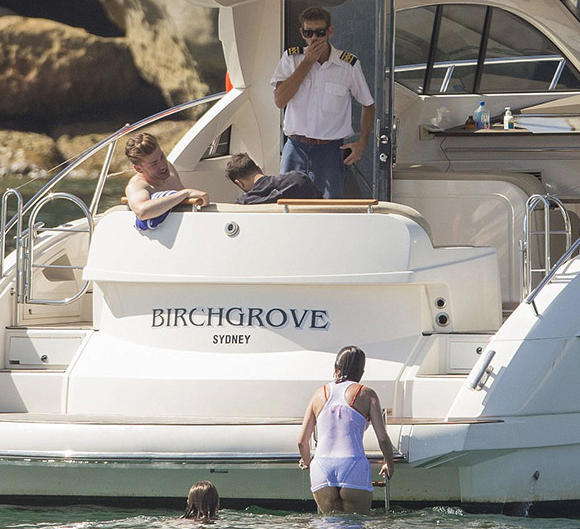 Ayrılığı çabuk unuttu! Selena Gomez'in güneş banyosu - Resim: 4