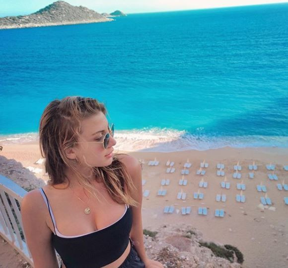 Bomba gibi düştü! Onur Tuna sunucu Yağmur Karabal ile tatildeler - Resim: 3