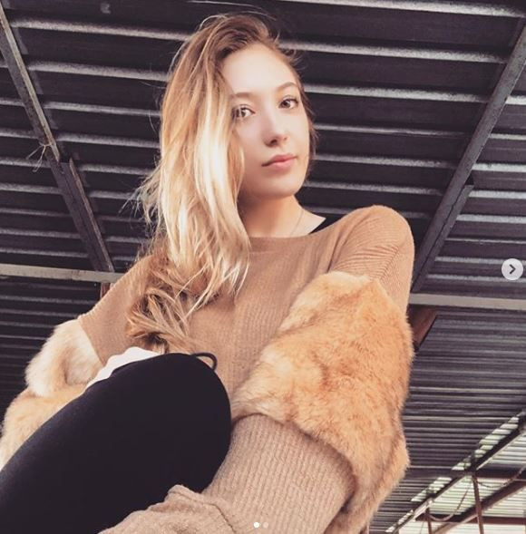 Yasmin Erbil takipçisini ifşa etti! Güzelliğimin boşa gittiğini öğrendim - Resim: 4