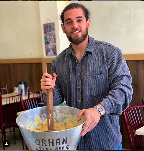 Batuhan Bayır kimdir yaşı kaç şeflerin gözdesi - Resim: 2