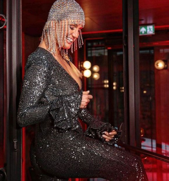 Ünlü yazar boğulmaya başladı, Tuğba Özay gözünü bile kırpmadan denize atladı! - Resim: 4