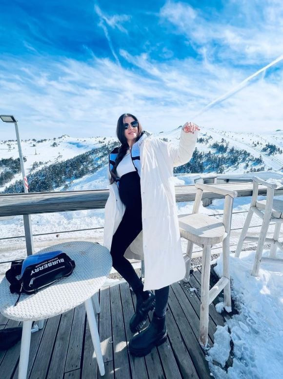 Başak Dizer'den karnı burnunda hamilelik pozu Kıvanç Tatlıtuğ'un oğlunun ismi belli mi? - Resim: 2