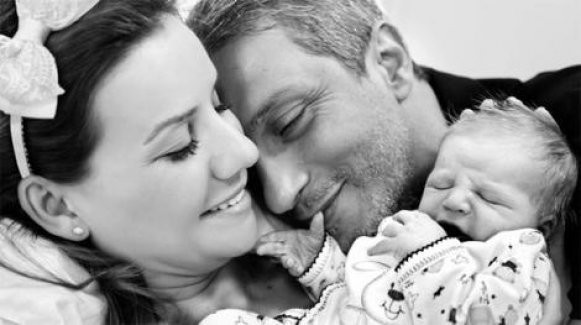 Esra Erol'un eşi Ali Özbir kafaları karıştırdı! Üçüncü çocuk mu yolda? - Resim: 3