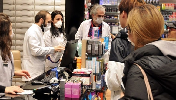 Ücretsiz maskeler ne zaman ve nasıl alınacak? İstanbul Eczacılar Odası Başkanı açıkladı - Resim: 1