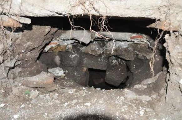 Sadrazam mezarında hazine aradılar - Resim: 1