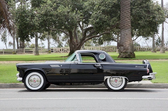 Marilyn Monroe'nun 1956 model Ford Thunderbird arabası satışa çıkıyor - Resim: 4