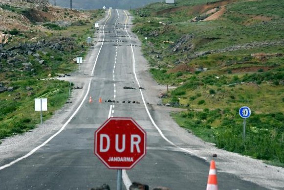 Tendürek'te neler oluyor? Eller tetikte yol kapatıldı - Resim: 2