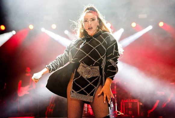 Annesi intihar etmişti Hadise'den günler sonra ilk paylaşım! - Resim: 2