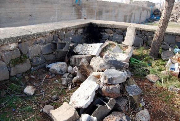 Şehit mezarlarını terkedilen taburda unuttular! - Resim: 3