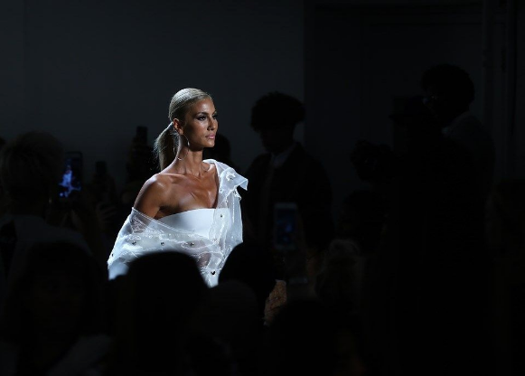 Aylık 200 bin TL kazandığı iddia edilen Çağla Şıkel: Köpek gibi çalışıyorum - Resim: 4